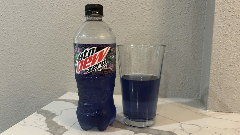 Purple Thunder Zero Sugar bottle and cup