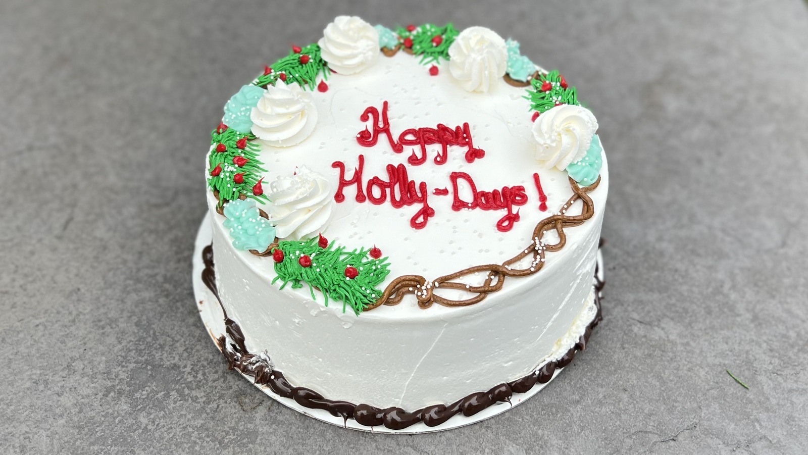 We Tried BaskinRobbins' Happy HollyDays Ice Cream Cake And It Filled