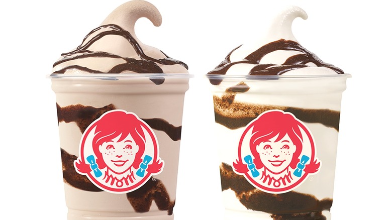 Chocolate and vanilla Frosty desserts