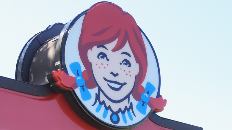 Wendy's sign