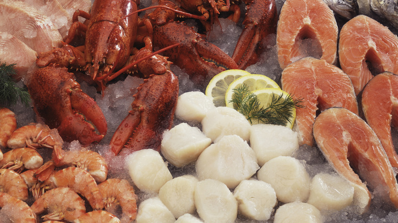 Fish market with scallops