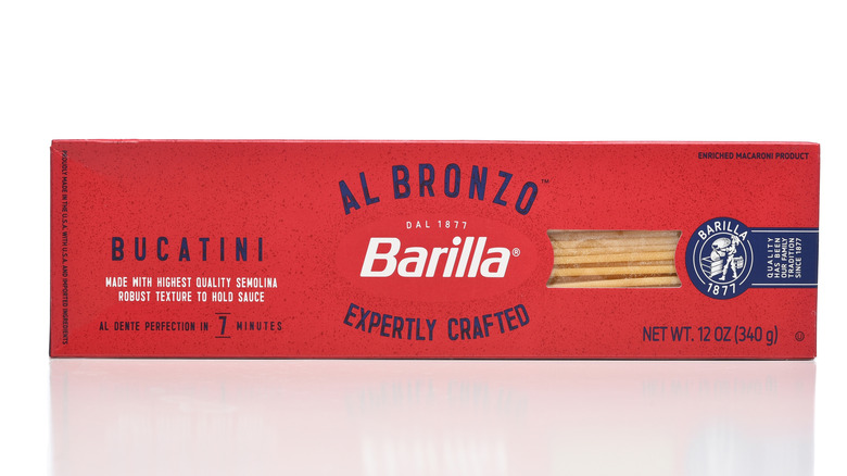 A box of Barilla Al Bronzo bucatini