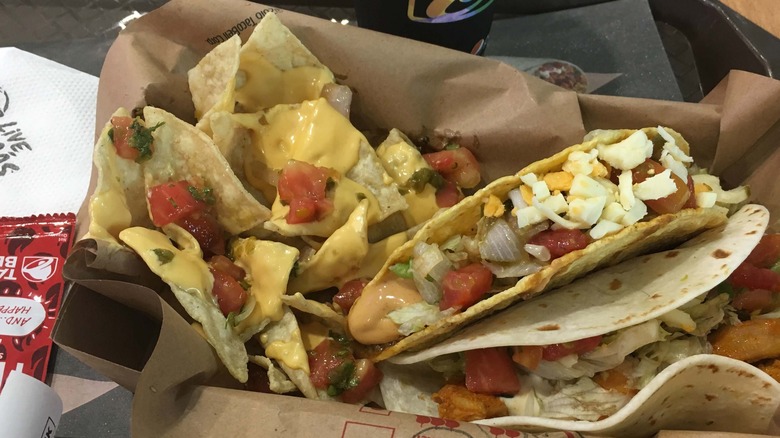 Taco Bell India nachos and salsa