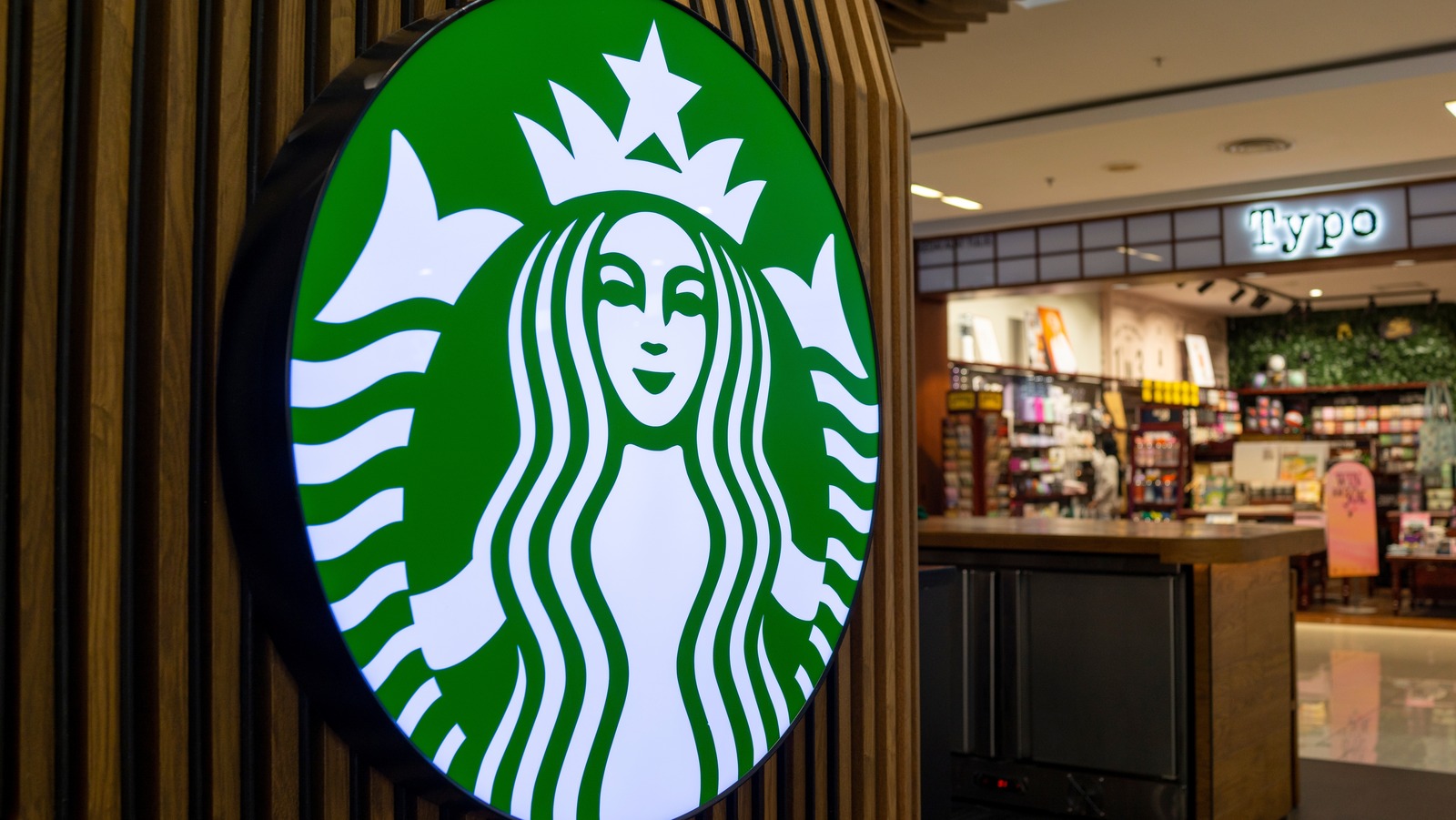 What Exactly Goes Into Starbucks' Lemonade Concentrate?