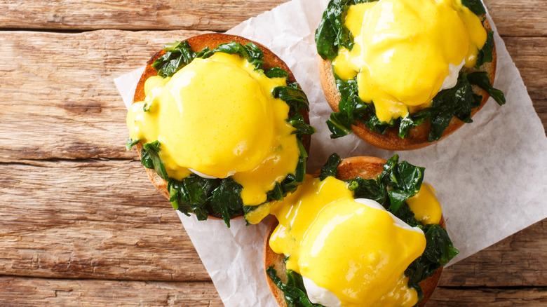 Bright yellow eggs florentine