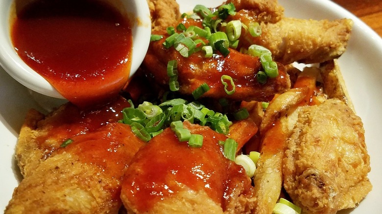 mumbo sauce and chicken