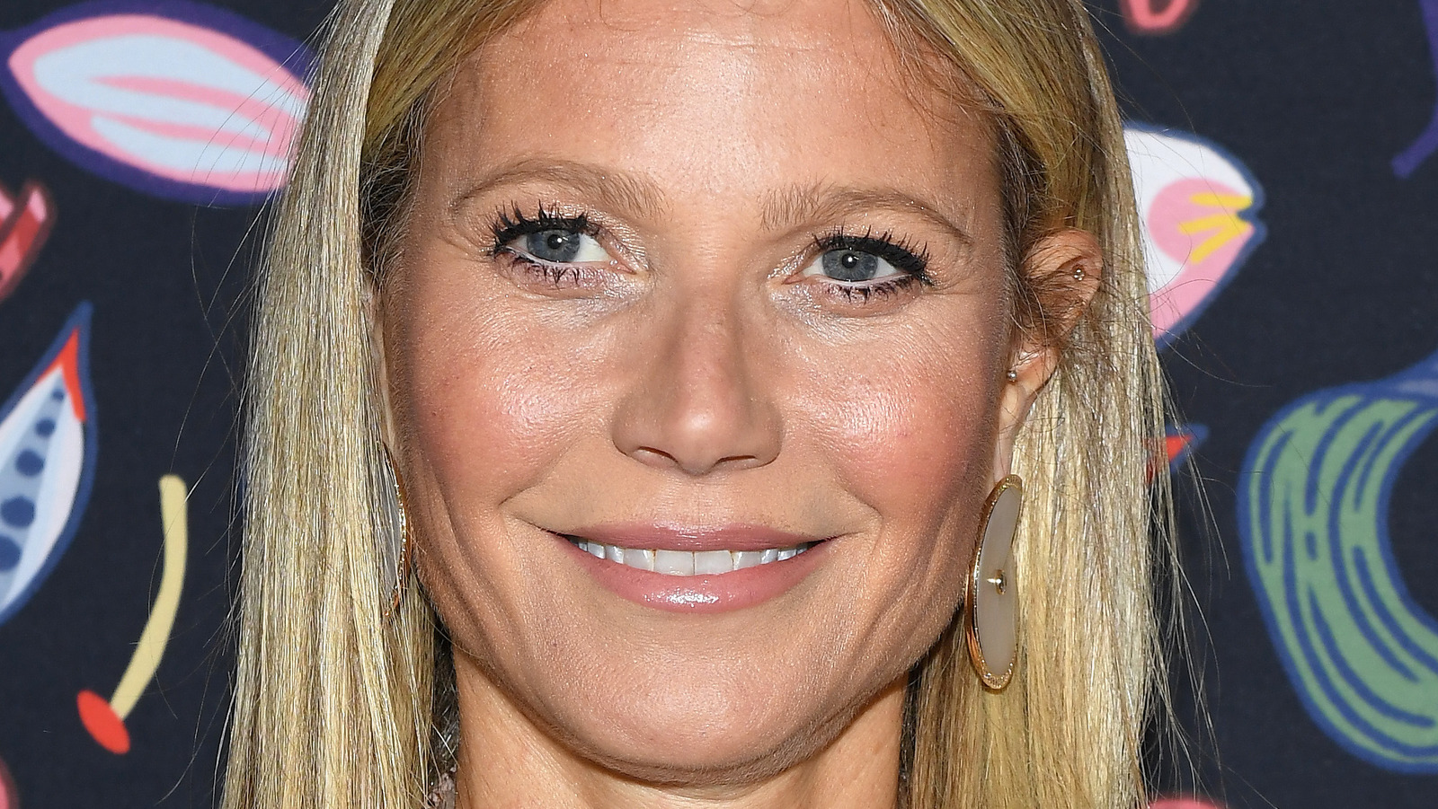 What Is An 'Almond Mom' (And Is The Phenomenon Harmful)?