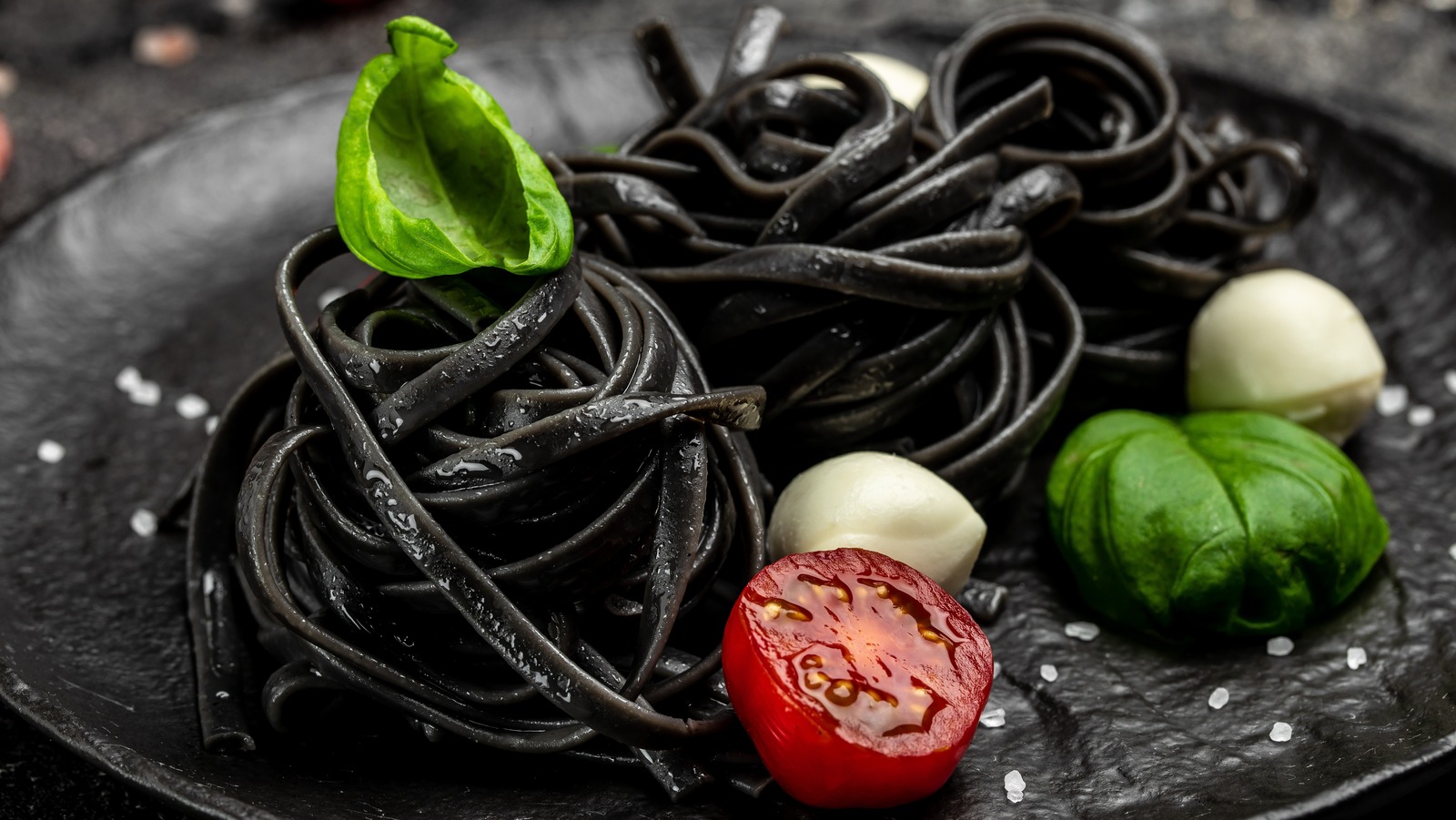 What Is The Flavor Of Squid Ink And Can You Taste It In Pasta? – The Daily Meal