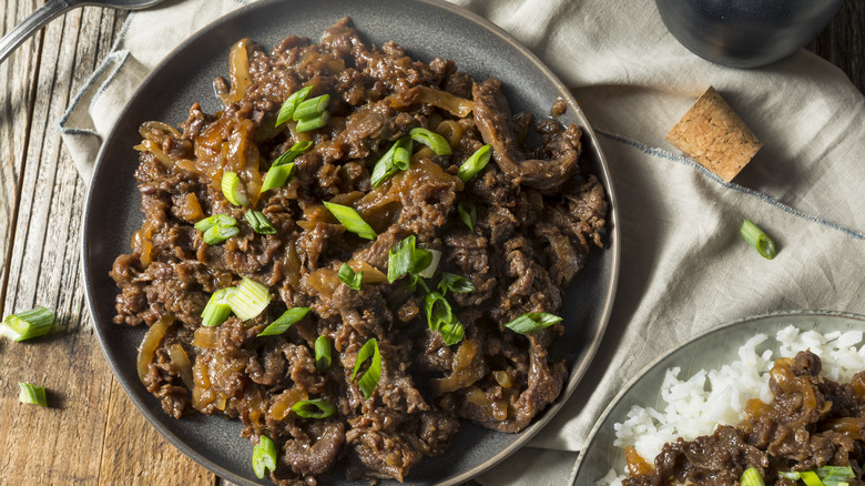 A plate of bulgogi
