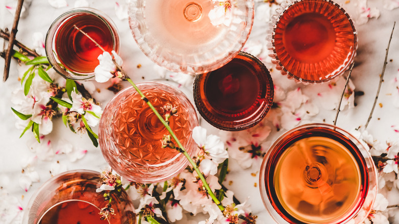 shades of rose wine in glasses