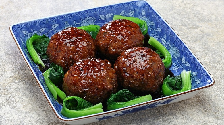 Chinese pork meatballs in a serving dish 
