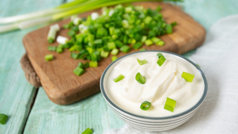 Sour cream and chive dip