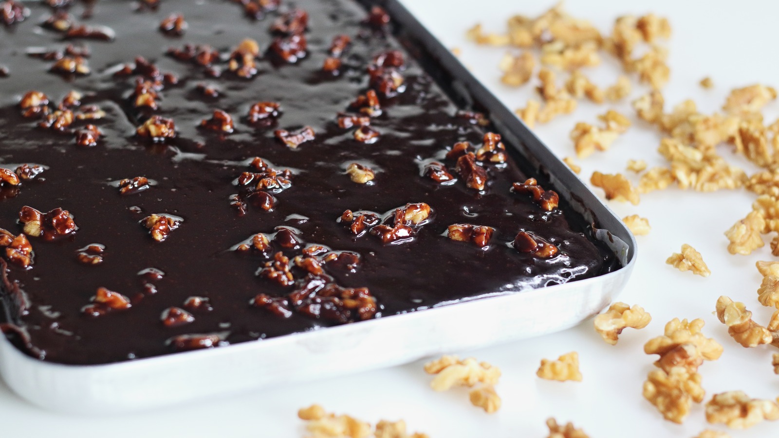 What Makes A Texas Sheet Cake Oh-So Good? - Vimarsana News