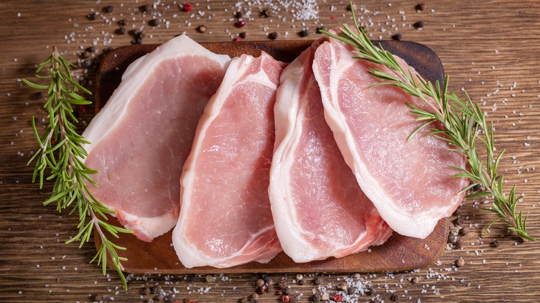 Pork chops and seasoning 