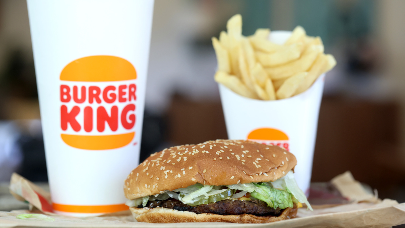 What Time Does Burger King Start Serving Lunch?