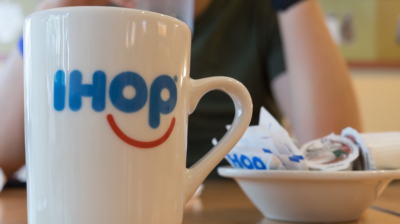 IHOP coffee mug and creamers