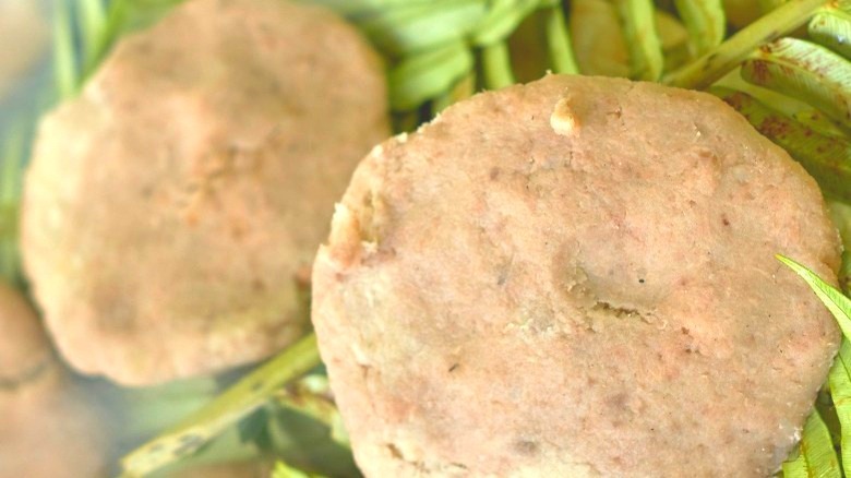 Traditionally steamed chapalele.