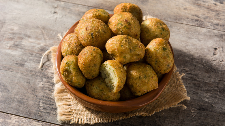 Bowl of freshly cooked accras