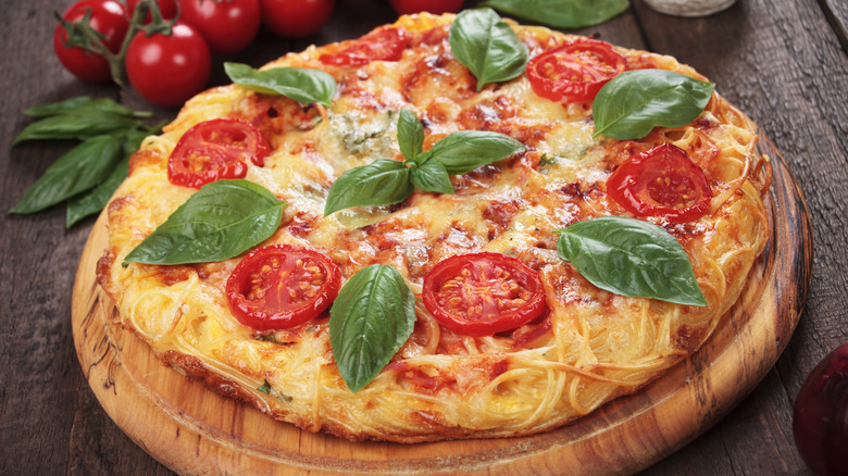 spaghetti pizza