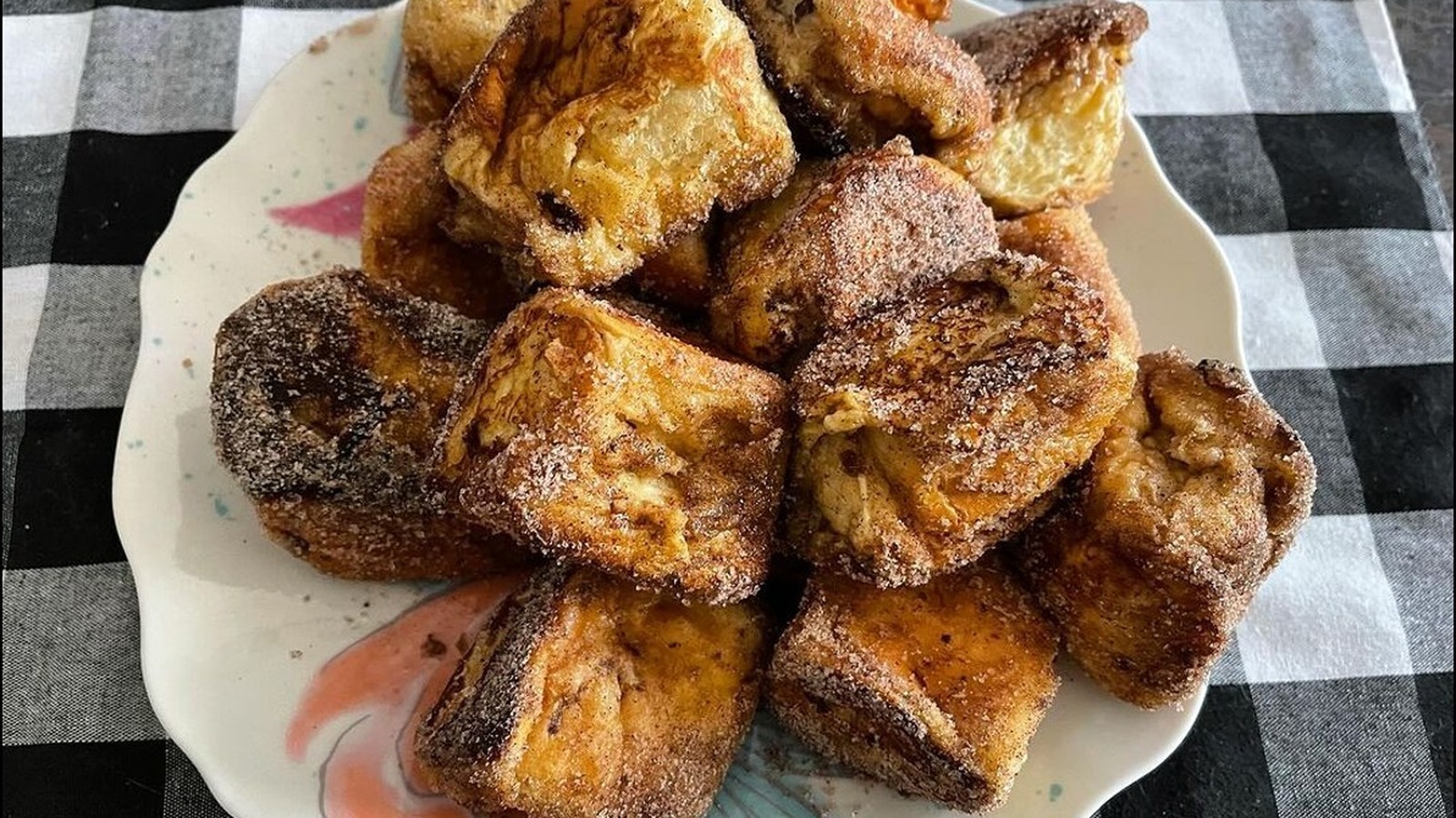 What You Need To Know About TikTok's Viral Hawaiian Roll French Toast