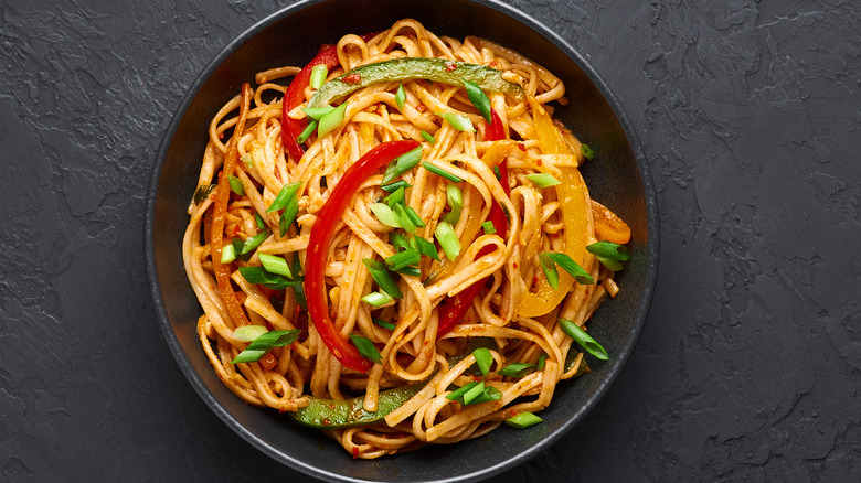 Chow mein garnished with vegetables