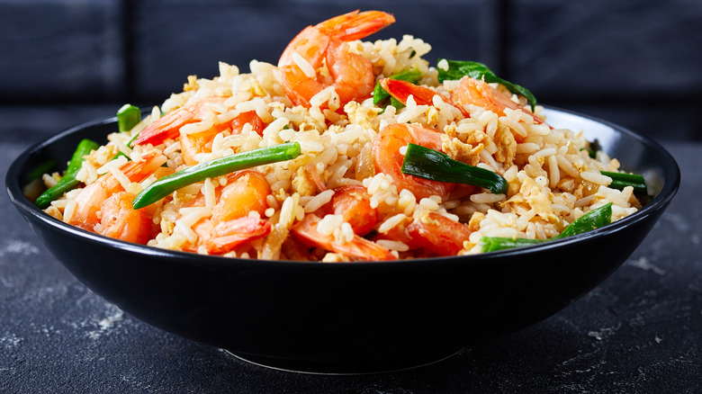 Thai fried rice with shrimp
