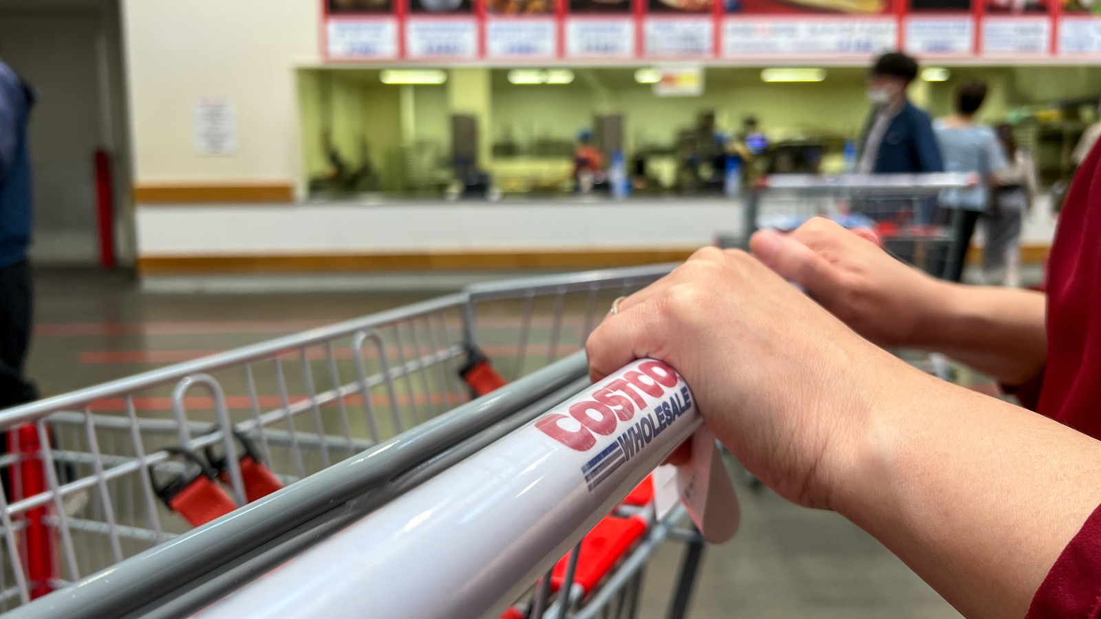 What You Should Know If You Leave Something Behind At Costco - Vimarsana News