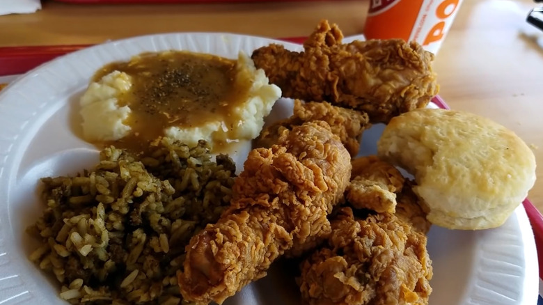 Plate from Popeyes buffet