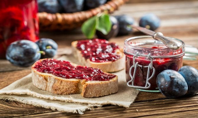 Jelly, jam, and preserves — what's the difference?