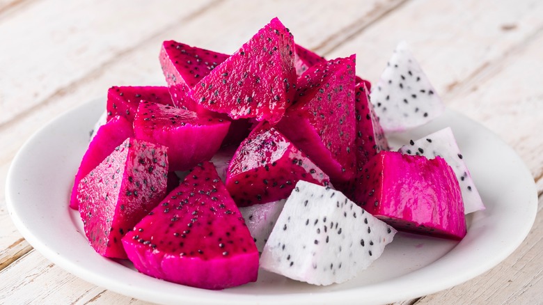 Red-fleshed and white-fleshed pitaya