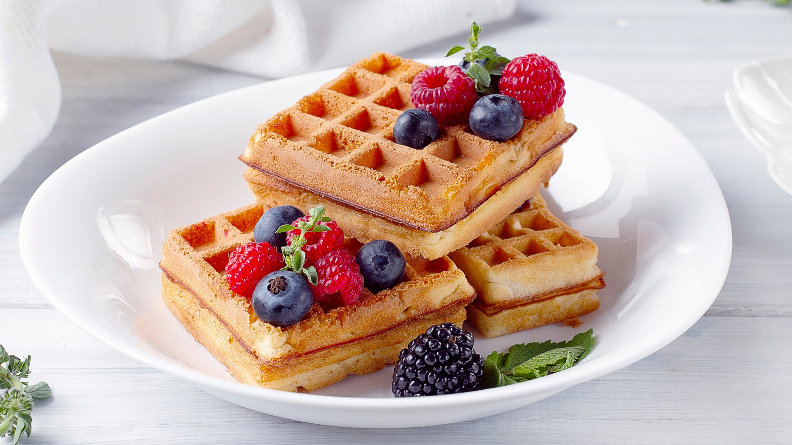 What s The Difference Between Regular Waffles And Belgian Waffles 