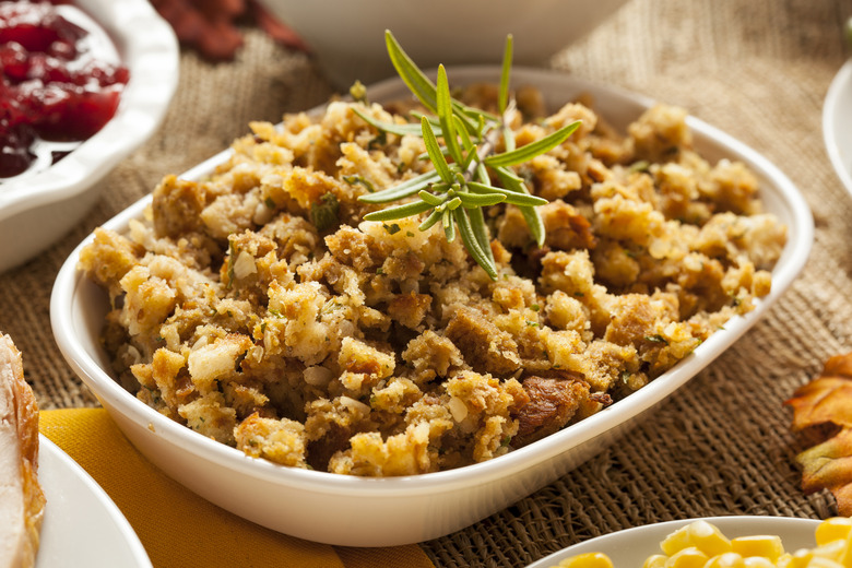 What's the difference between stuffing and dressing?
