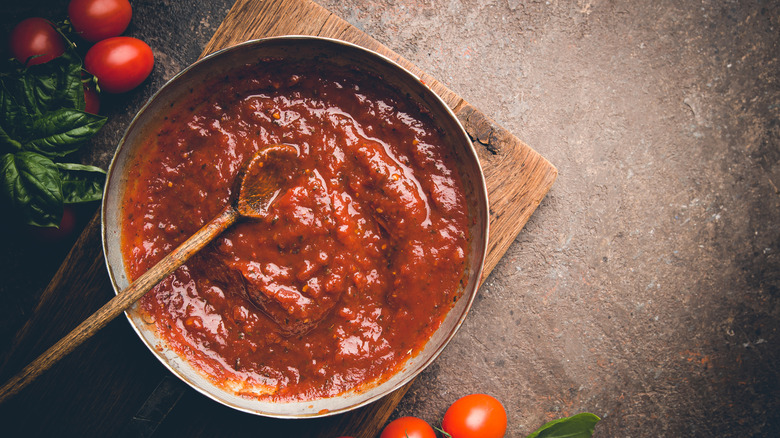 pot of tomato sauce