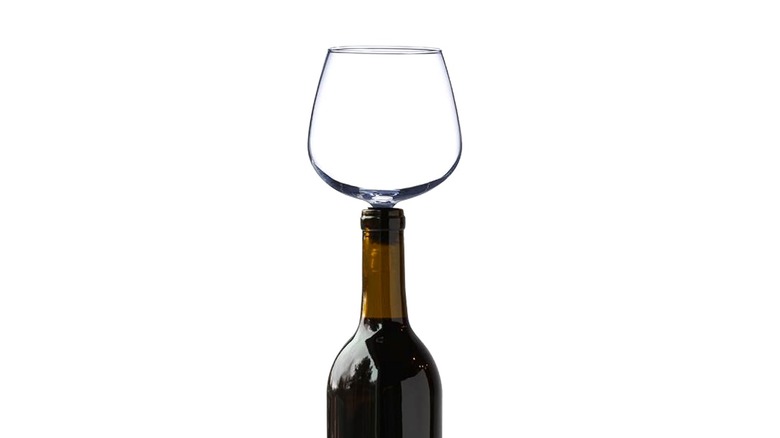 Guzzle Buddy screw-on wine glass 