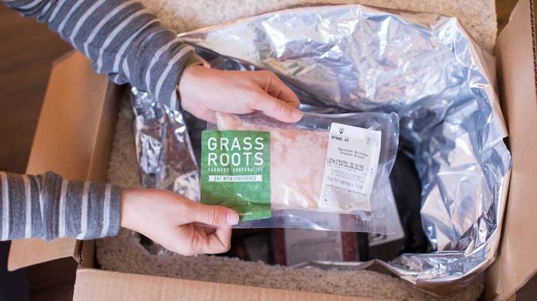 Moink meat product and box