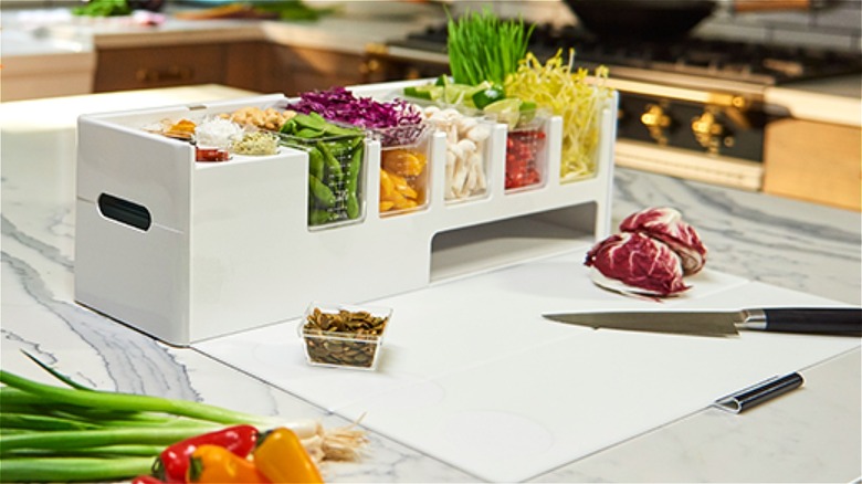 Prepdeck meal storage system