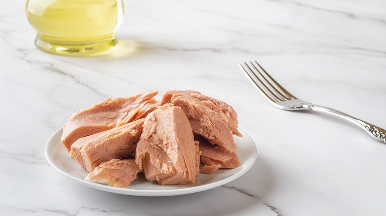 Tuna pieces on plate