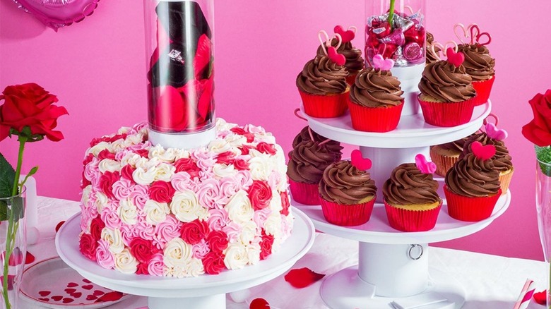 Surprise Cake and cupcakes