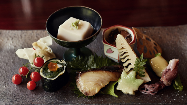 Kaiseki course with seafood