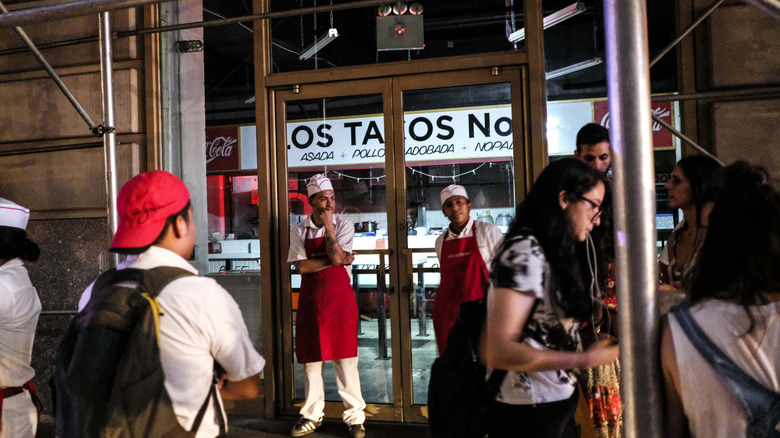 Los Tacos No. 1 storefront