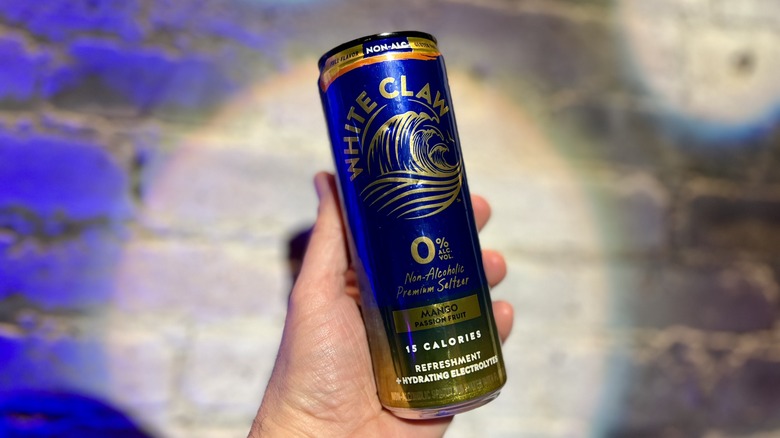 White Claw Mango Passion Fruit