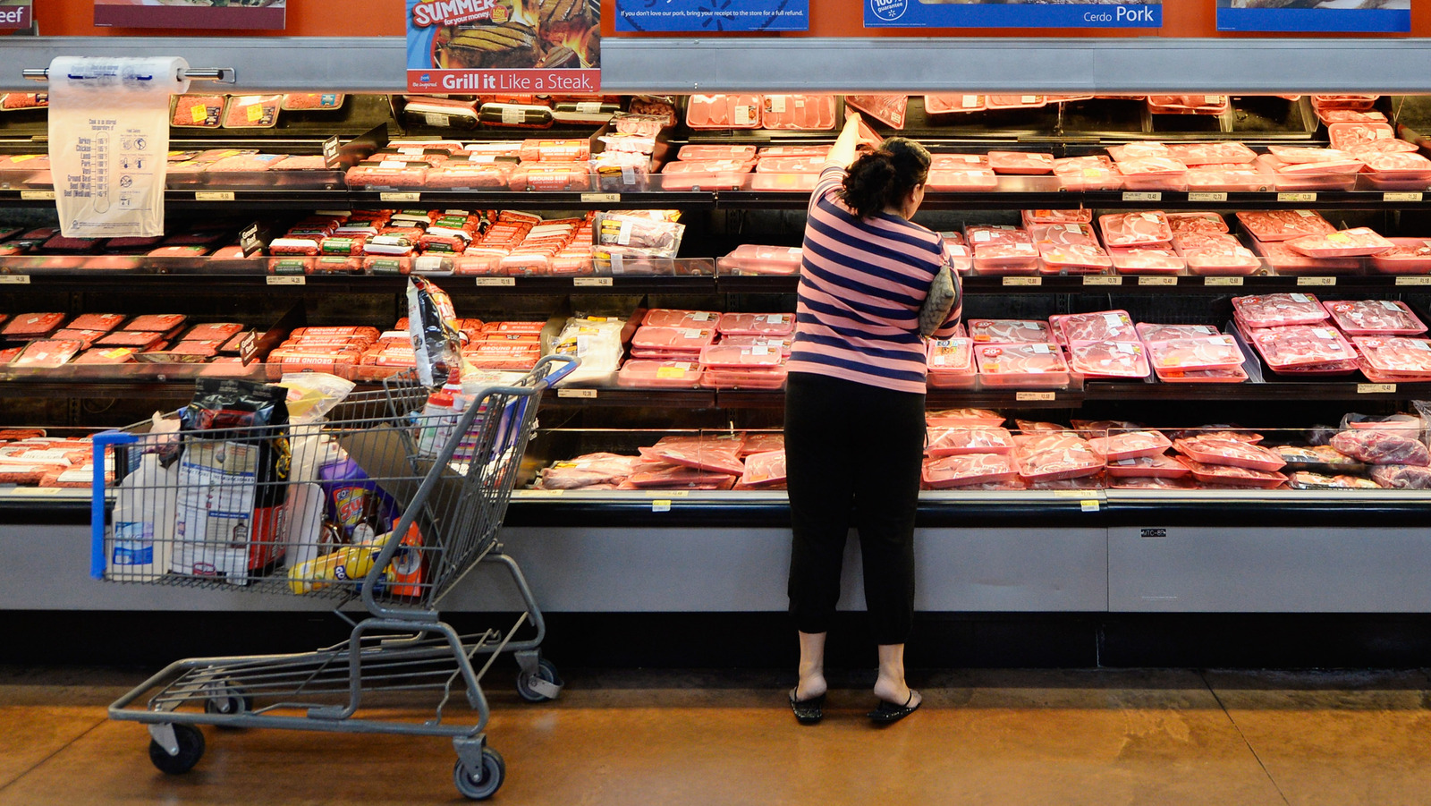 Why Buying Ground Beef At Walmart Is A Bad Idea