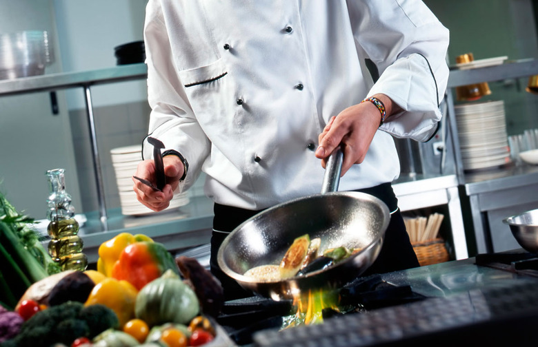 Why Home-Cooked Food Never Tastes Like Restaurant Food