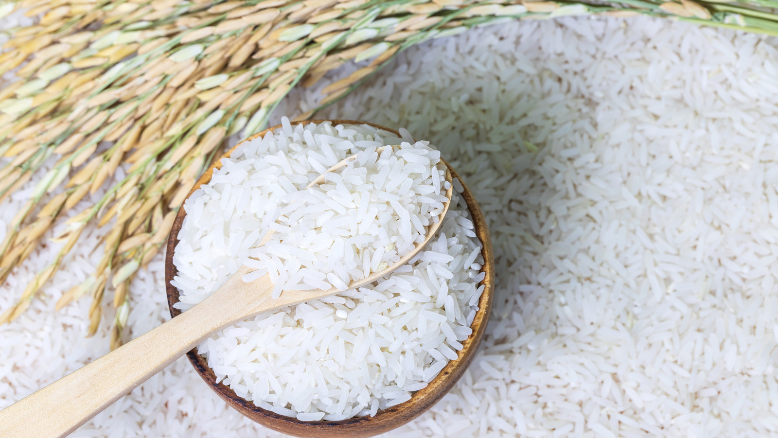 Why It's Important To Rinse Rice Before Cooking It