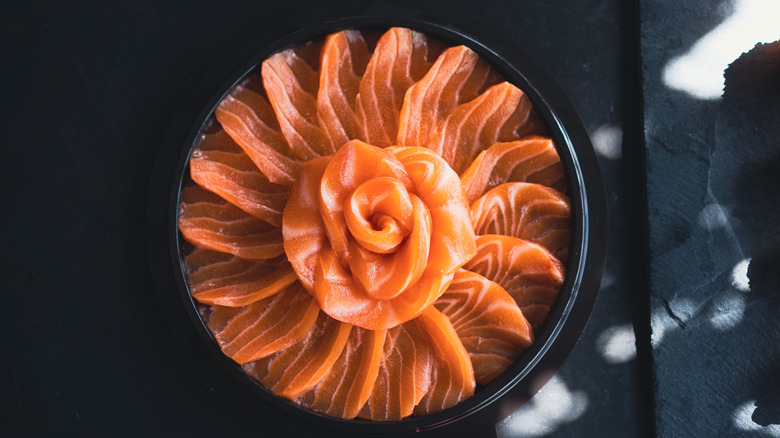 Salmon sashimi in a rose pattern
