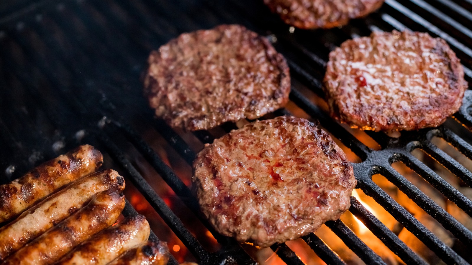 How to Grill Burgers on a Charcoal Grill 