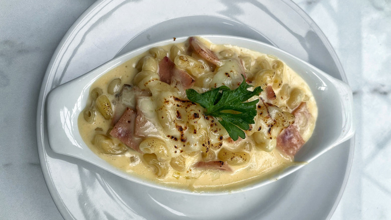 Fancy baked mac and cheese in au gratin dish