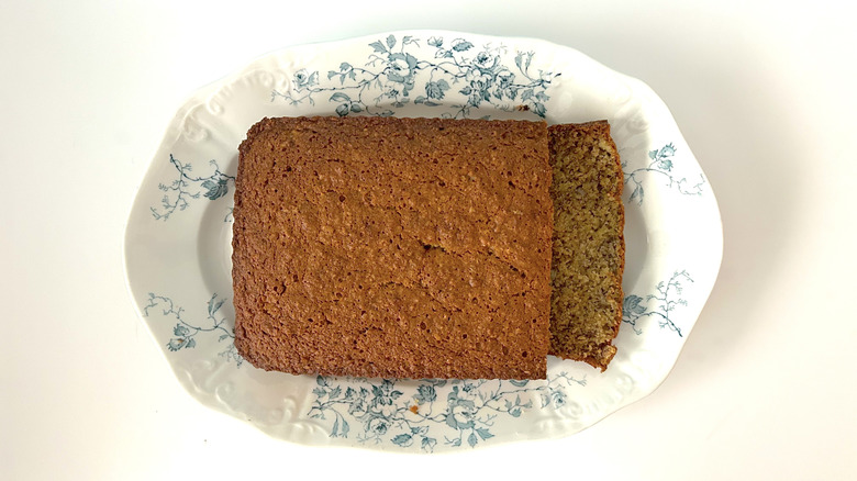 Alton Brown's banana bread loaf with slice