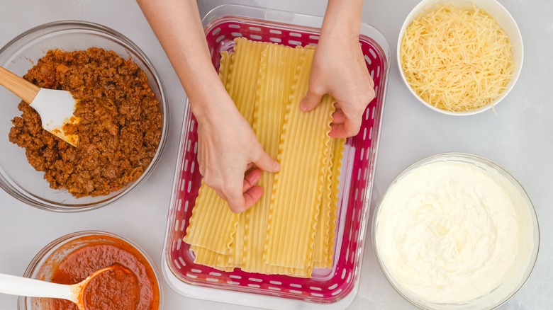 birdseye of lasagna making process