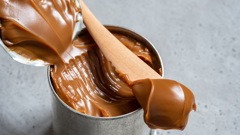 Open can of dulce de leche